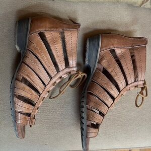 Rockport strappy leather sandals
